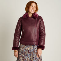 Chaqueta Burdeo Manga Larga Elasticidad Nula Con Forro Calce Normal Tela Bonded