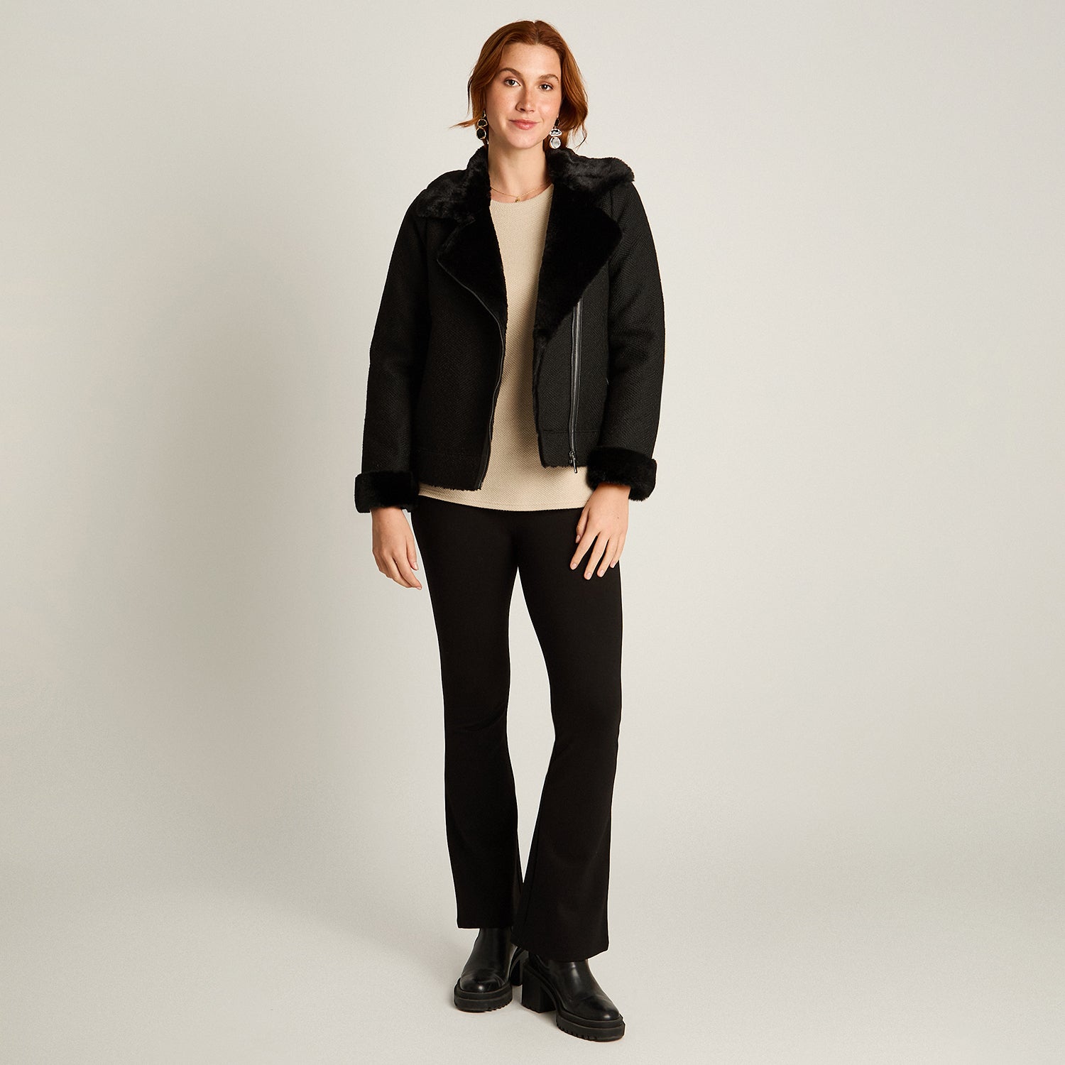 Chaqueta Negro Manga Larga Elasticidad Nula Con Forro Calce Normal Tela Bonded