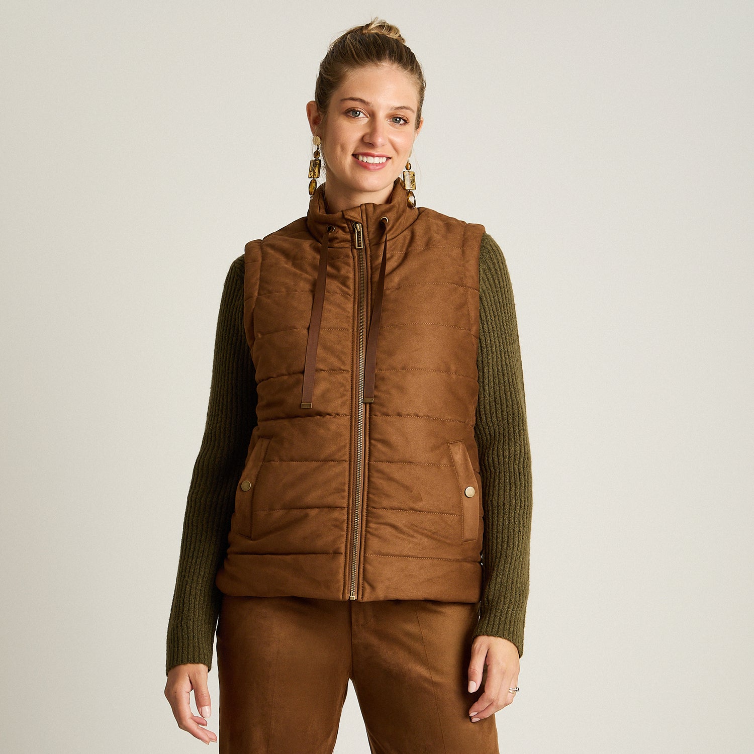 Parka Camel Sin Mangas Elasticidad Nula Con Forro Calce Normal Tela Plano