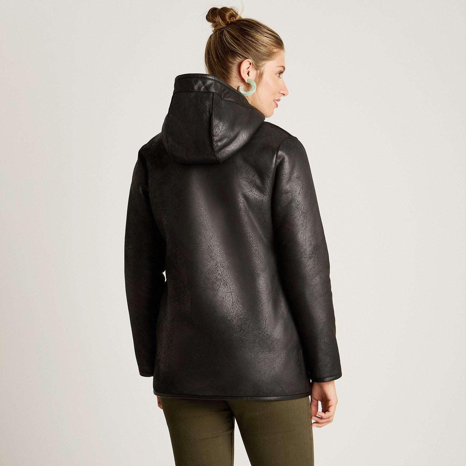 Chaqueta Negro Manga Larga Elasticidad Nula Con Forro Calce Normal Tela Bonded