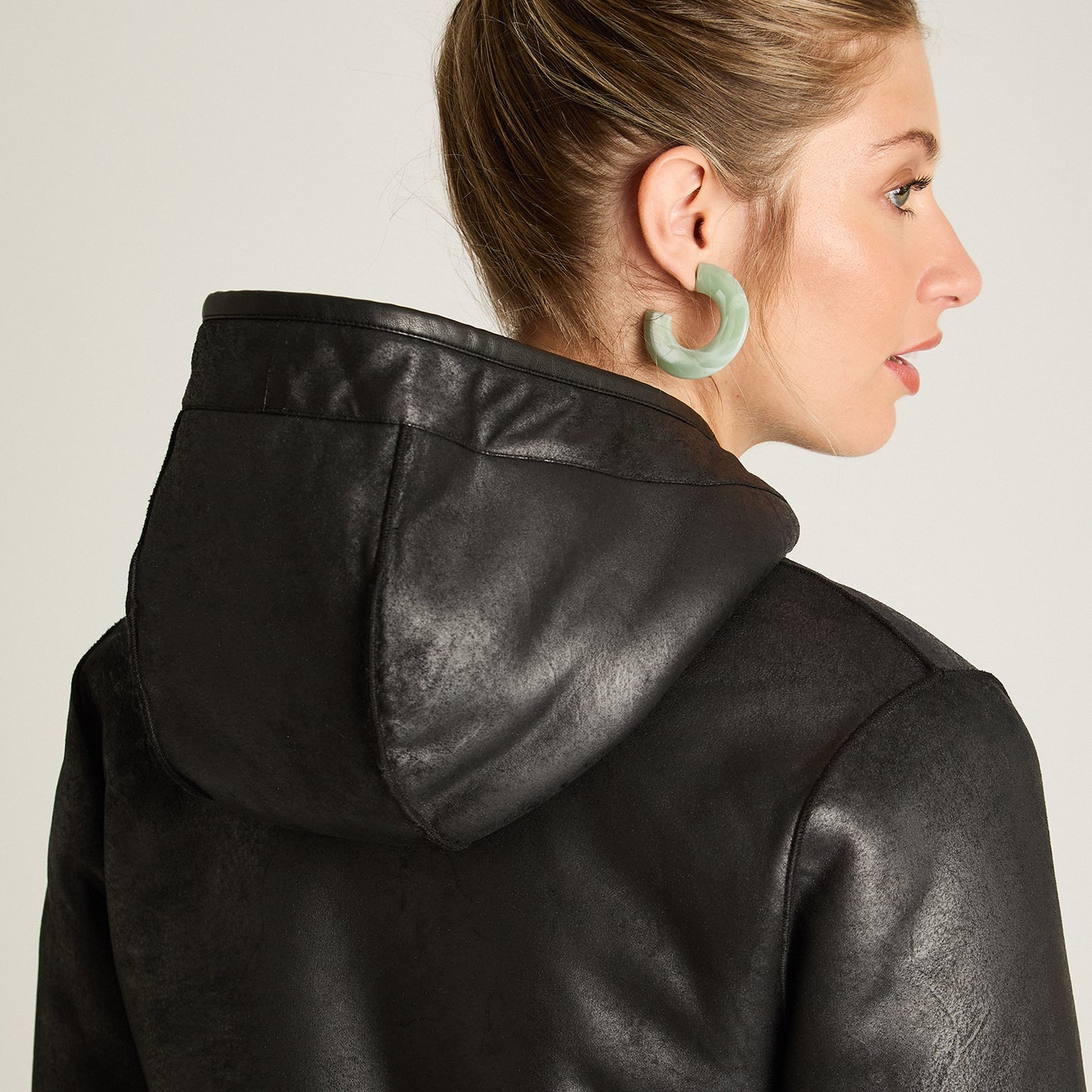 Chaqueta Negro Manga Larga Elasticidad Nula Con Forro Calce Normal Tela Bonded