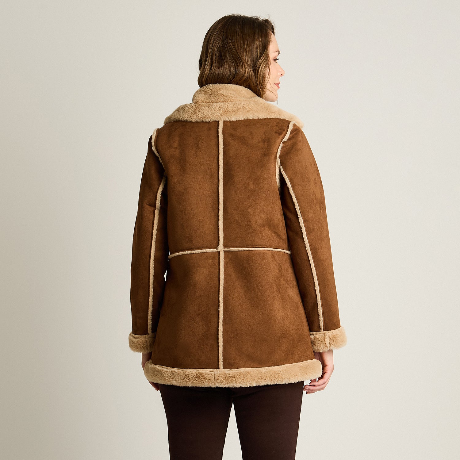 Chaqueta Camel Manga Larga Elasticidad Nula Con Forro Calce Normal Tela Bonded