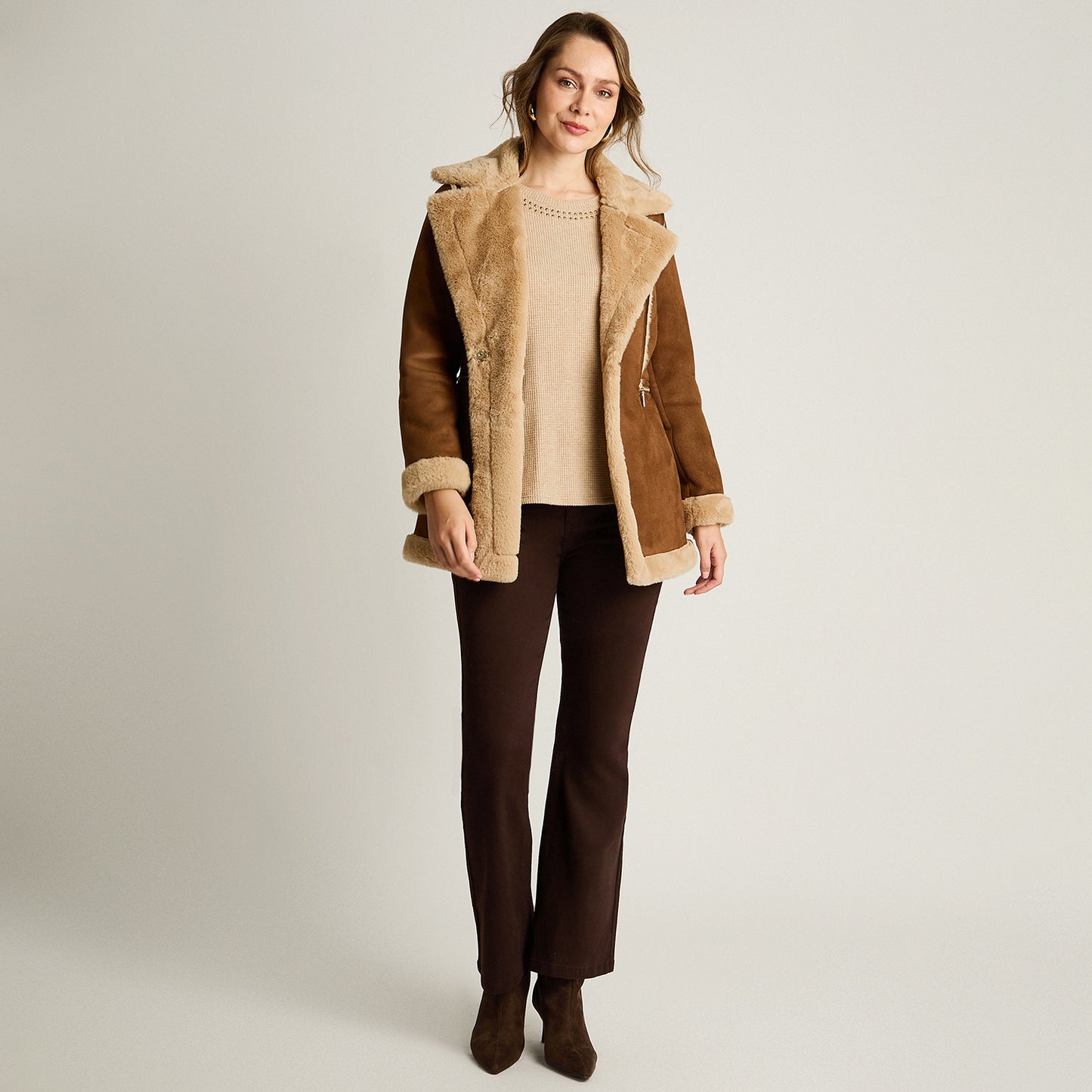 Chaqueta Camel Manga Larga Elasticidad Nula Con Forro Calce Normal Tela Bonded