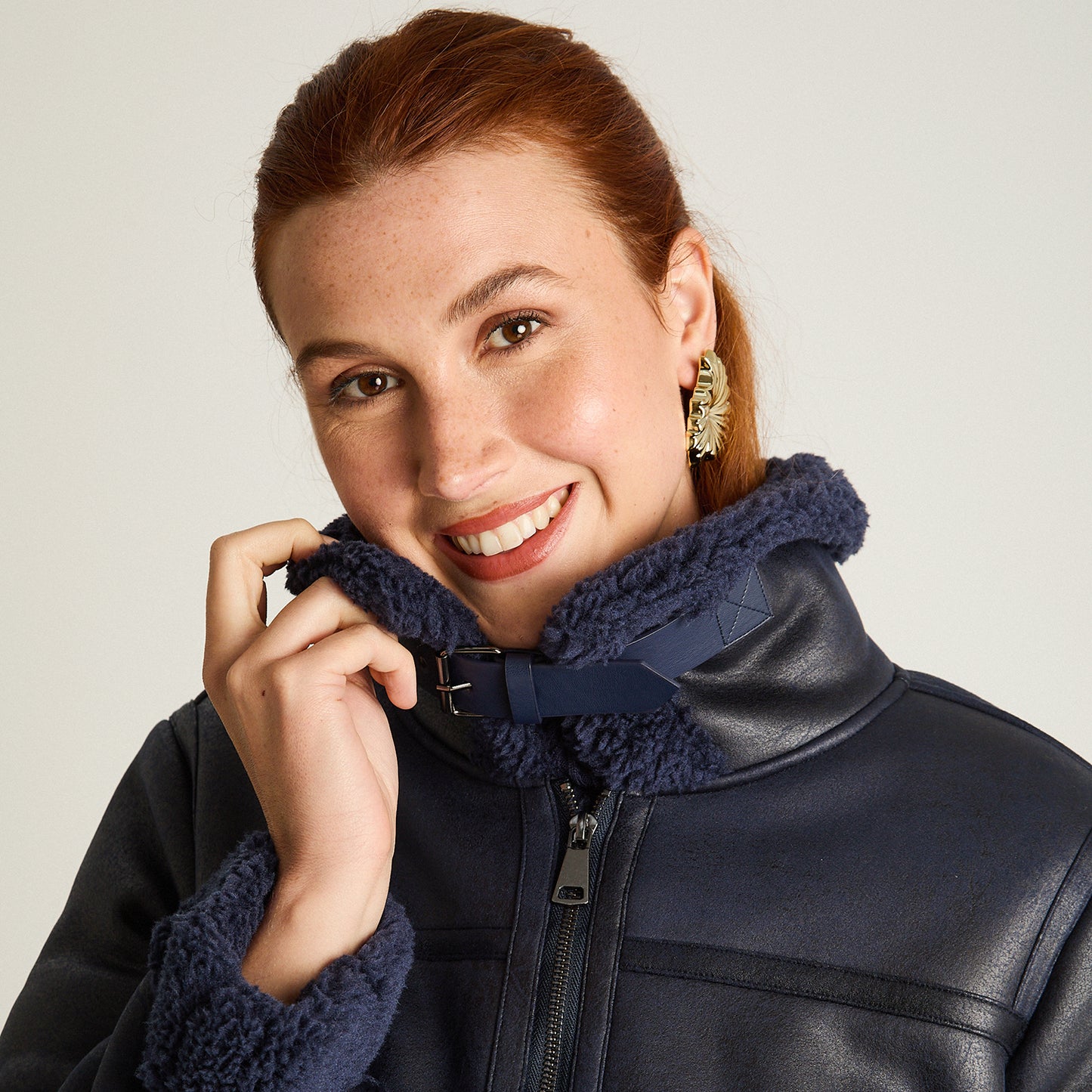 Chaqueta Azul Manga Larga Elasticidad Nula Con Forro Calce Normal Tela Bonded