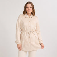 Casaca Larga de Suede con Botones Dorados y Cinturón Amarillo en modelo plus size