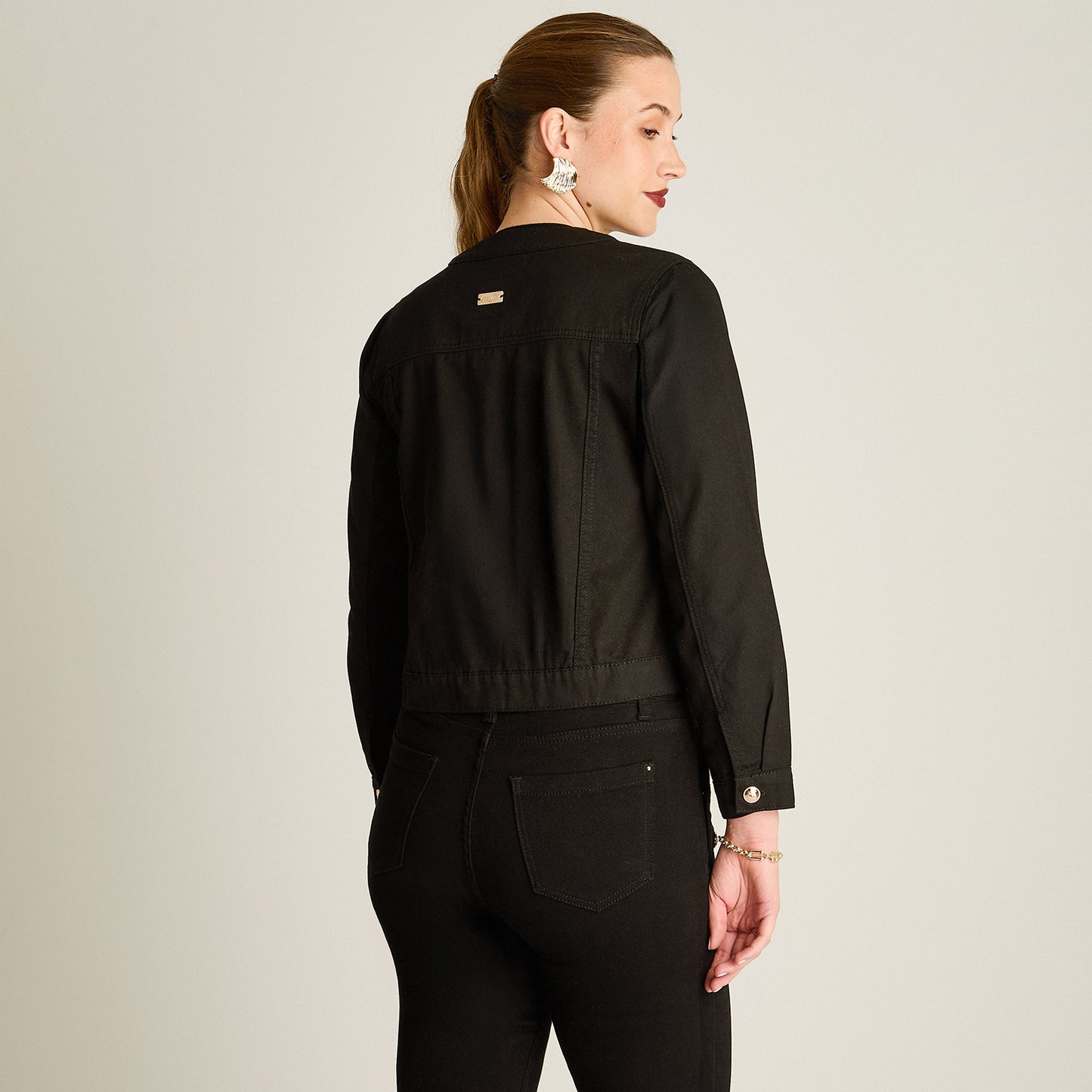 Casaca Mezclilla Negro Manga Larga Elasticidad Nula Sin Forro Calce Normal Tela Denim