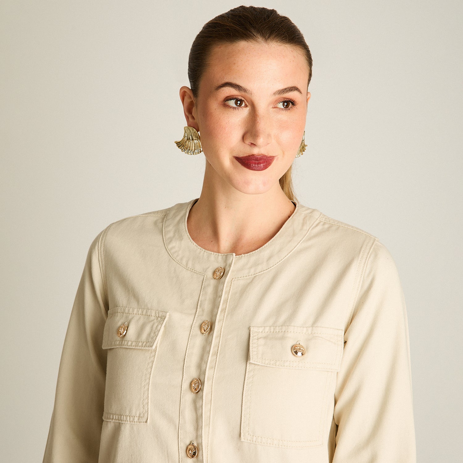 Casaca Mezclilla Arena Manga Larga Elasticidad Nula Sin Forro Calce Normal Tela Denim