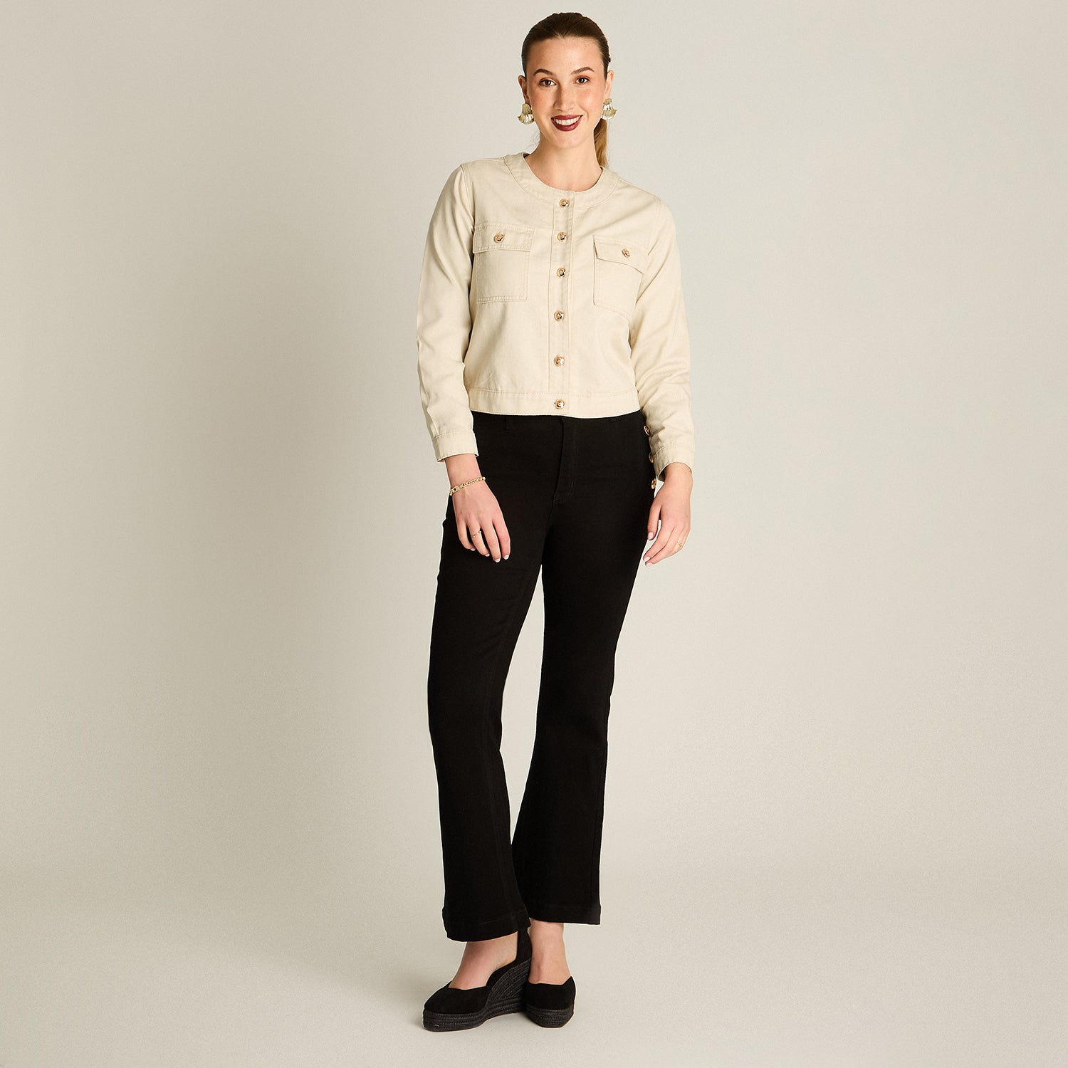 Casaca Mezclilla Arena Manga Larga Elasticidad Nula Sin Forro Calce Normal Tela Denim