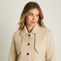 Chaqueta Beige Manga Larga Elasticidad Nula Con Forro Calce Normal Tela Plano