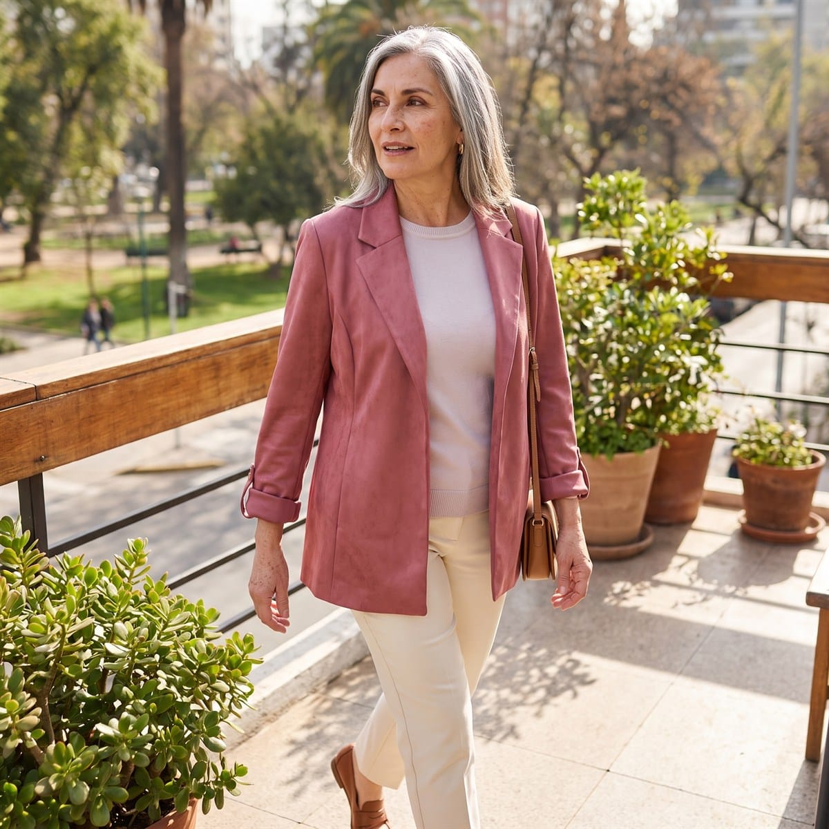 Casaca de Suede Rosado lifestyle