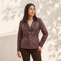 Casaca Biker de Suede Café lifestyle