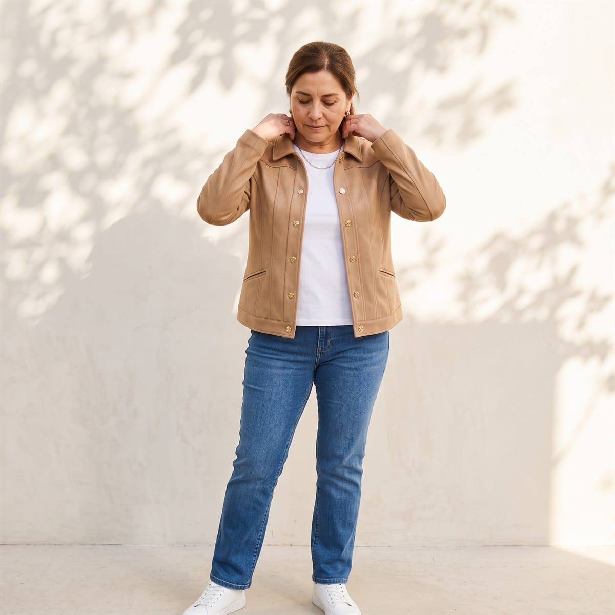 Casaca de Suede Texturado Camel lifestyle