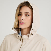 Casaca Corta Viento con Gorro Beige