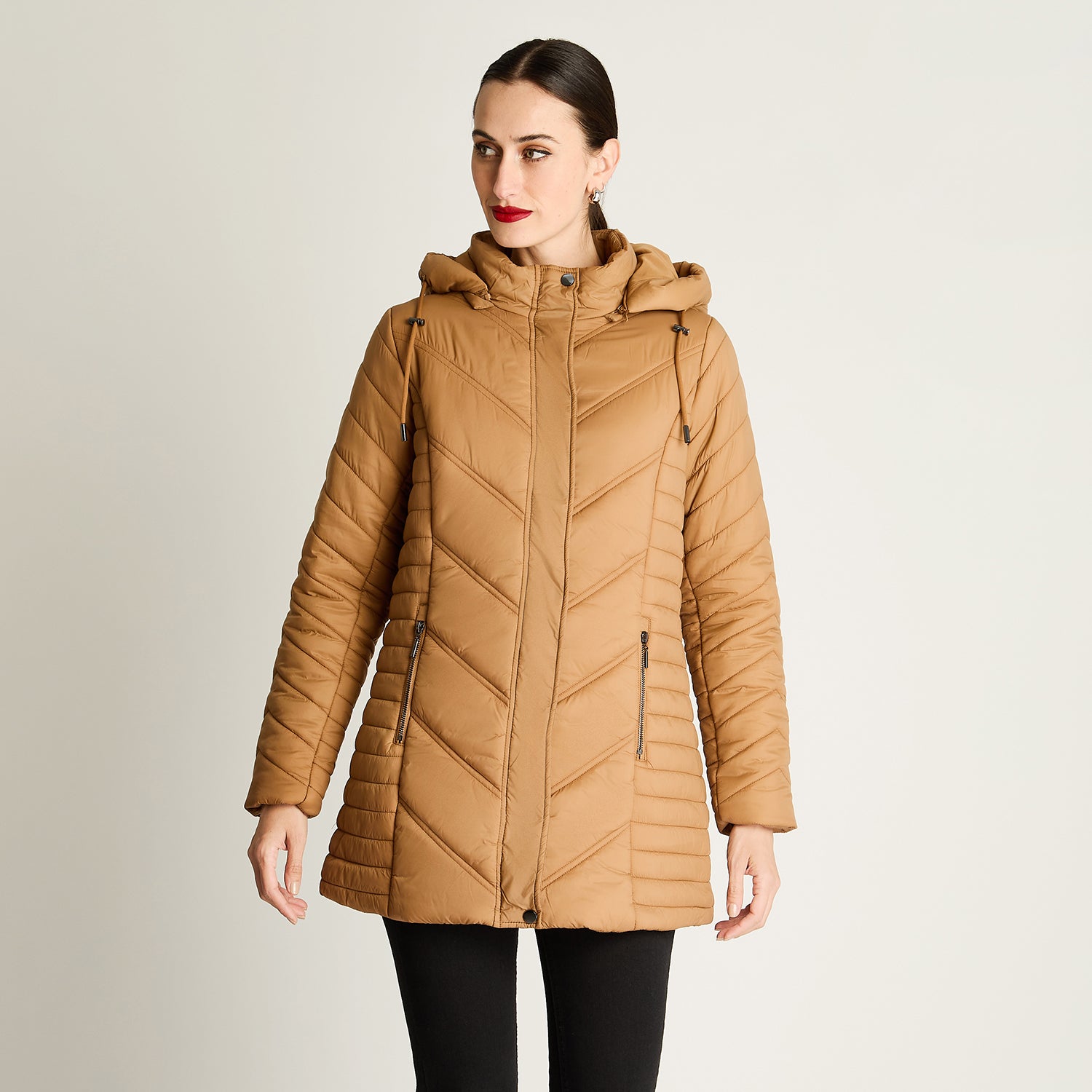 Parka Larga Con Cierre Frontal Y Gorro Camel