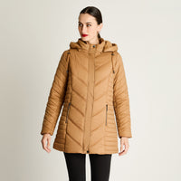 Parka Larga Con Cierre Frontal Y Gorro Camel