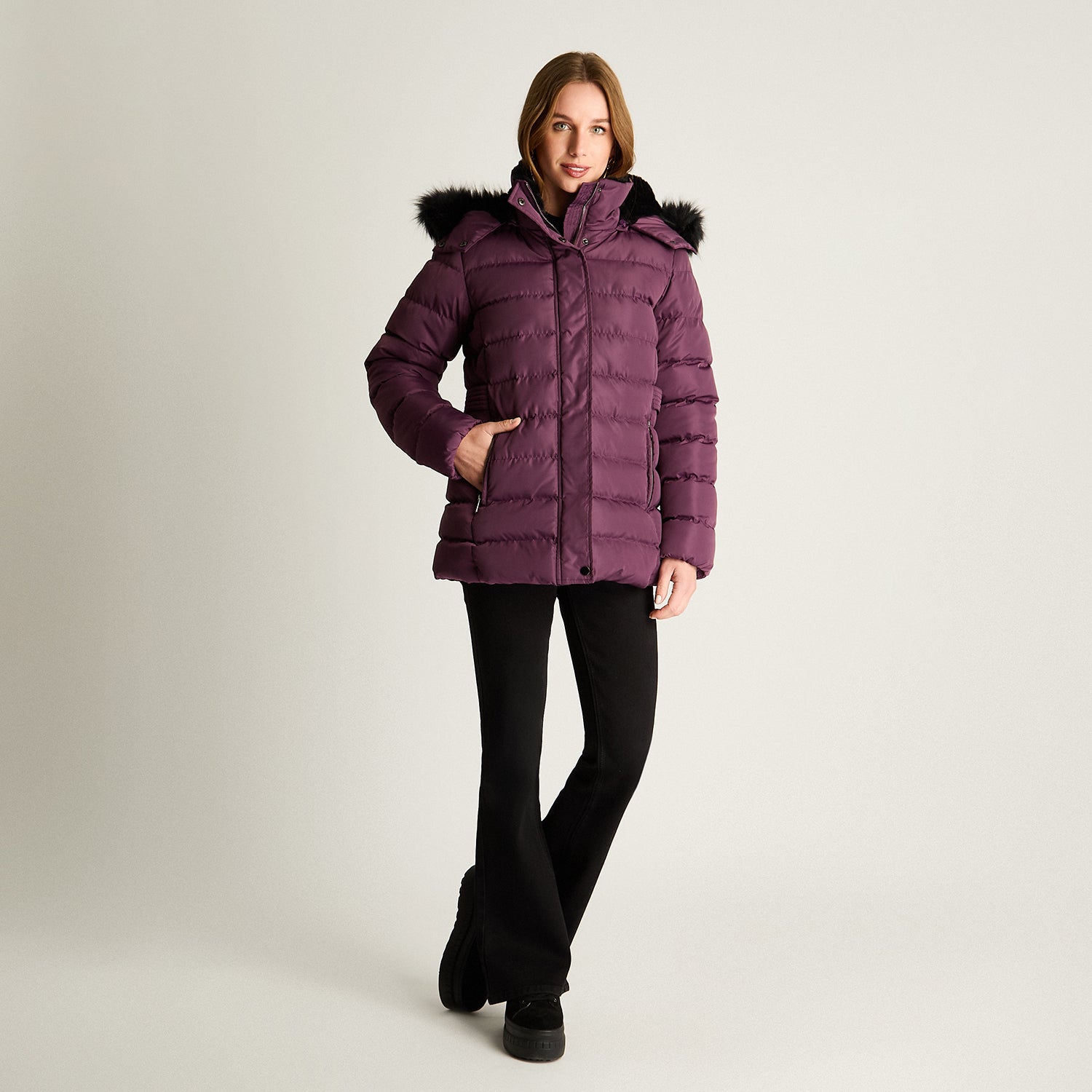 Parka Con Gorro Y Aplicaciones En Cintura Morado