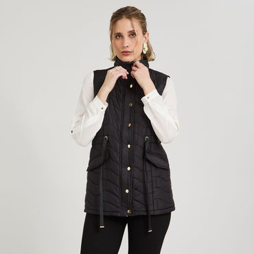 Parka sin mangas larga negra con ajustador de cintura