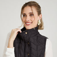 Parka sin mangas larga negra con ajustador de cintura