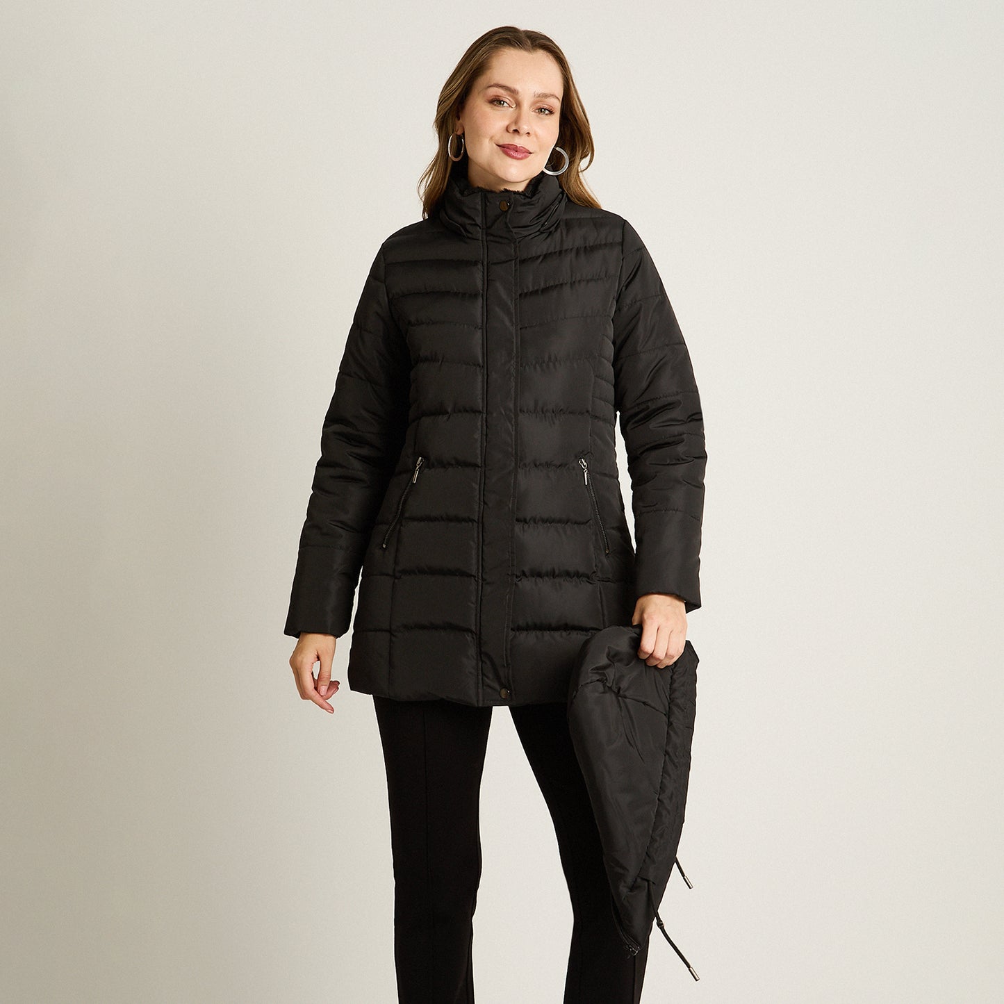 Parka Negro Manga Larga Elasticidad Nula Con Forro Calce Normal Tela Plano