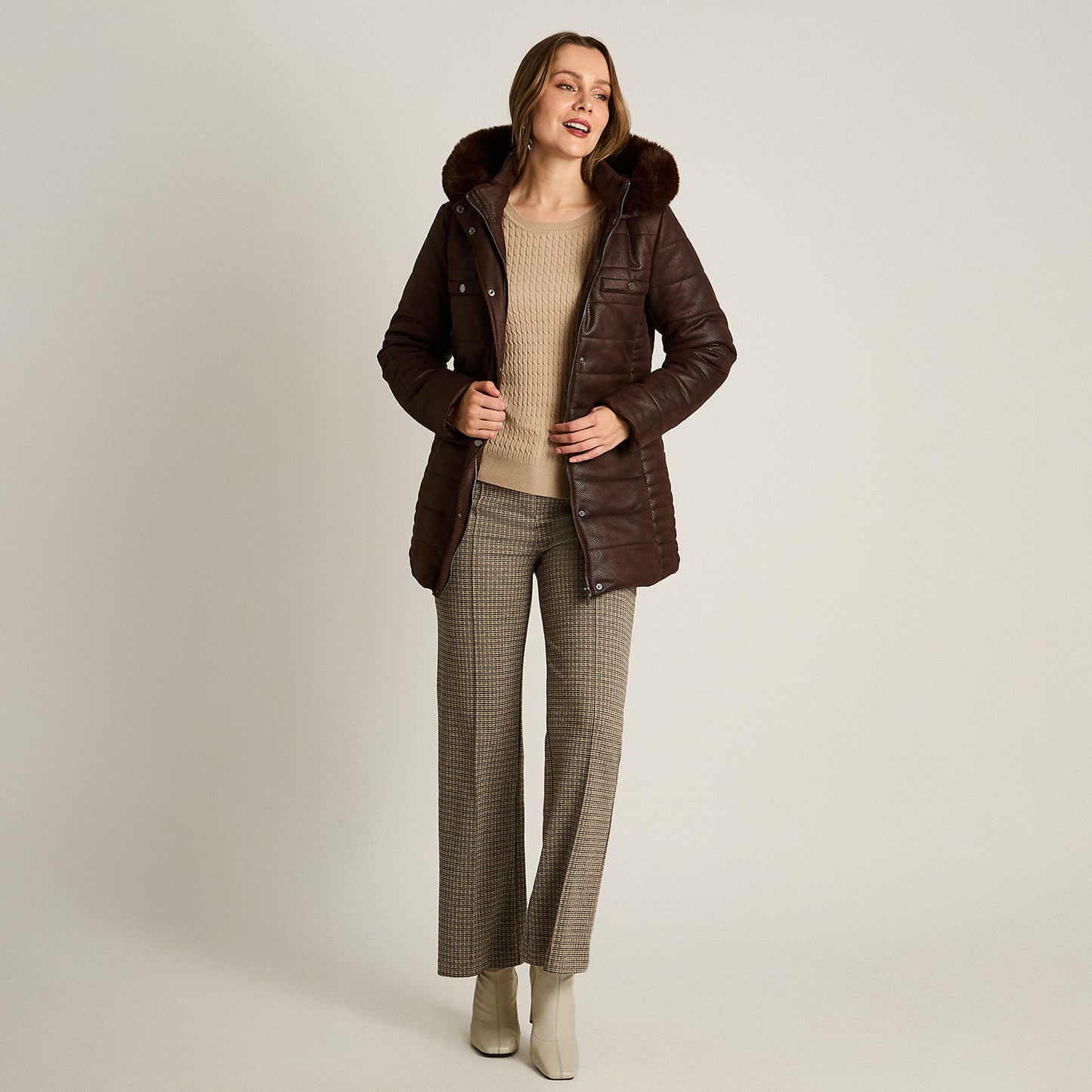 Parka Cafe Manga Larga Elasticidad Nula Con Forro Calce Normal Tela Plano