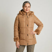 Parka Larga Camel con Gorro Peludo en modelo adulta