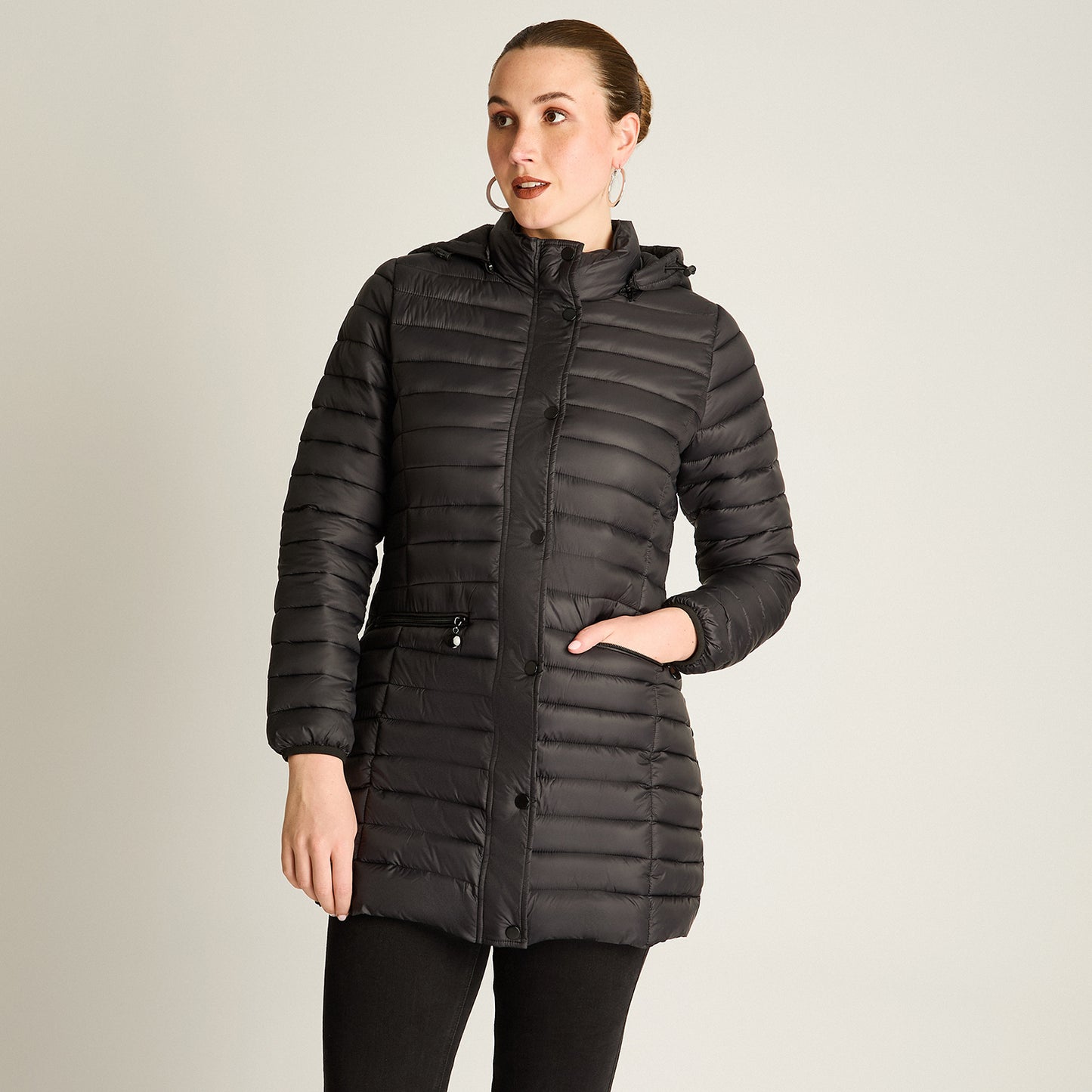 Parka Negro Manga Larga Elasticidad Nula Sin Forro Calce Normal Tela Plano