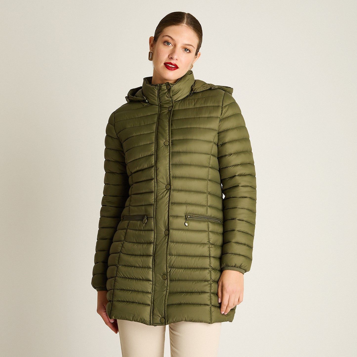 Parka Verde Manga Larga Elasticidad Nula Sin Forro Calce Normal Tela Plano