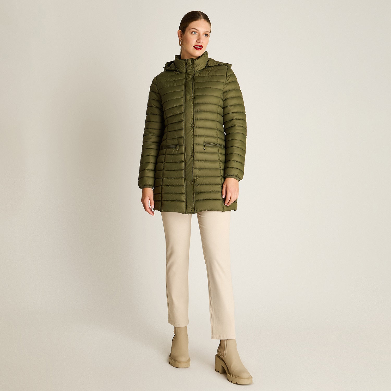 Parka Verde Manga Larga Elasticidad Nula Sin Forro Calce Normal Tela Plano