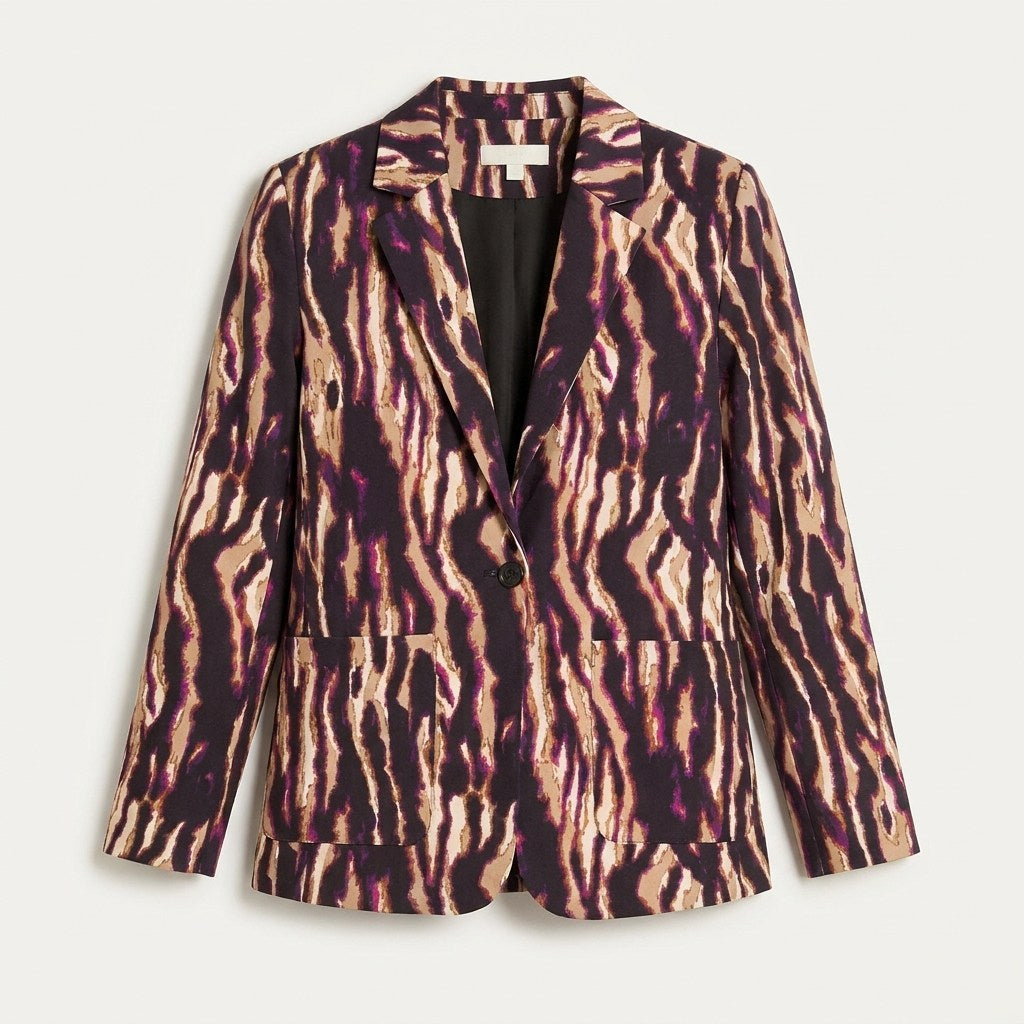 Blazer Estampado Negro con Corte Clásico en plano