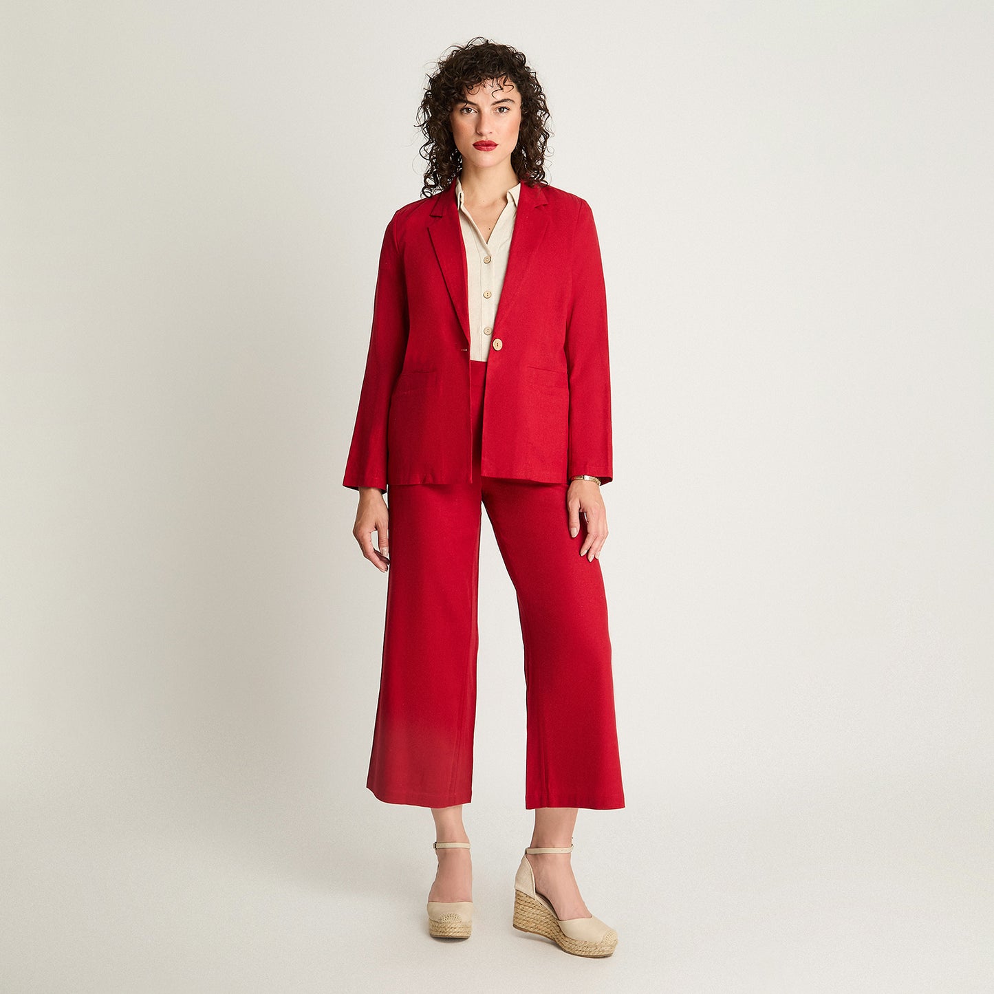 Blazer Lino Botones Madera Rojo Curvi