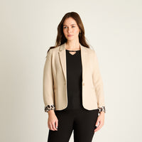 Blazer Beige con Puños Animal Print