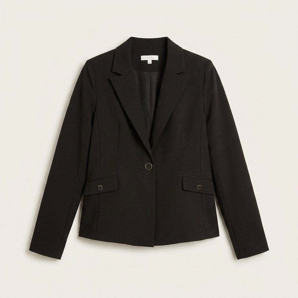 Blazer Negro Ajustado en plano