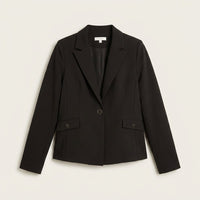 Blazer Negro Ajustado en plano