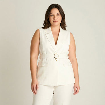 Blazer Crudo sin Mangas con Bordado en Bolsillos y Cinturón