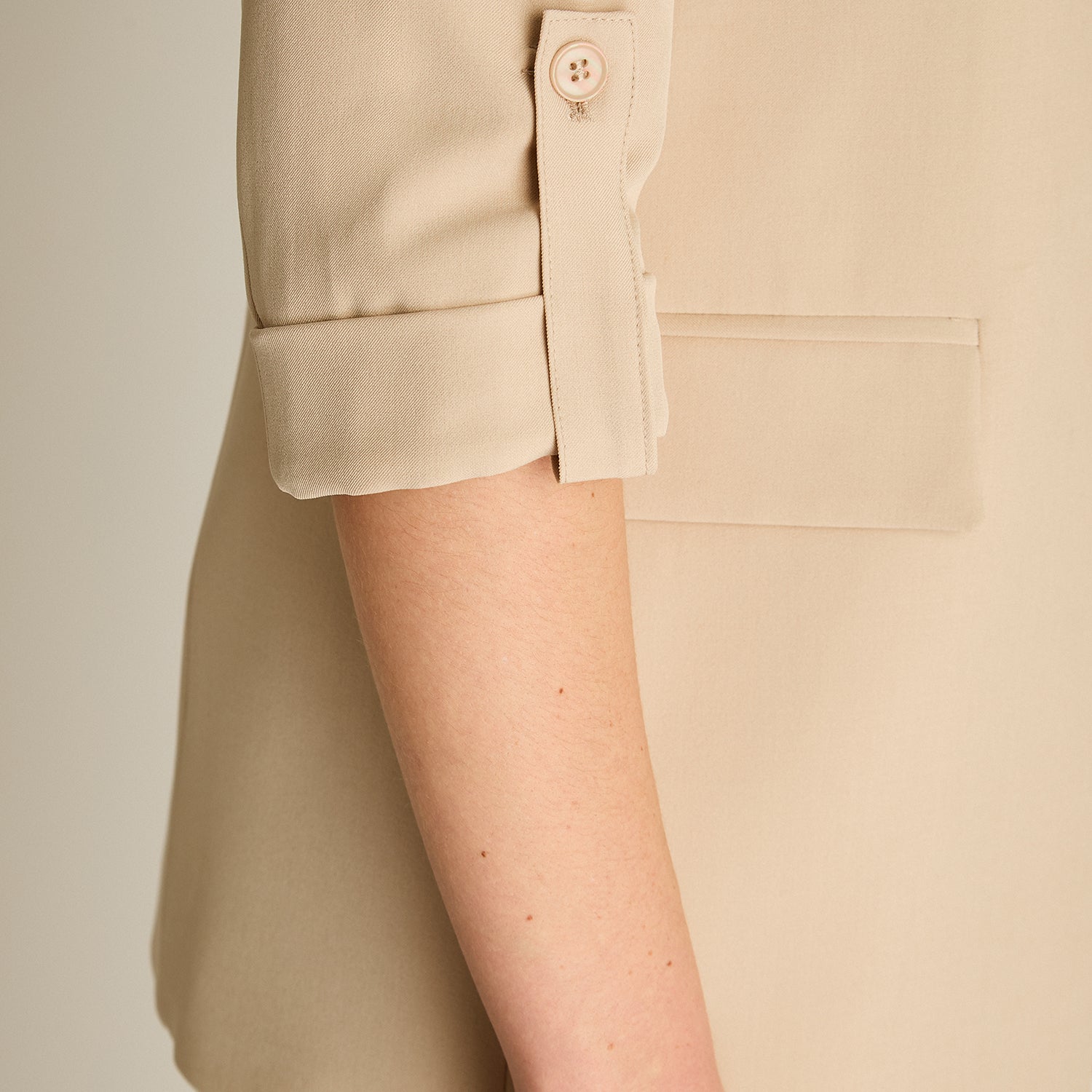 Blazer Beige Manga 3/4 Elasticidad Nula Con Forro Calce Normal Tela Plano