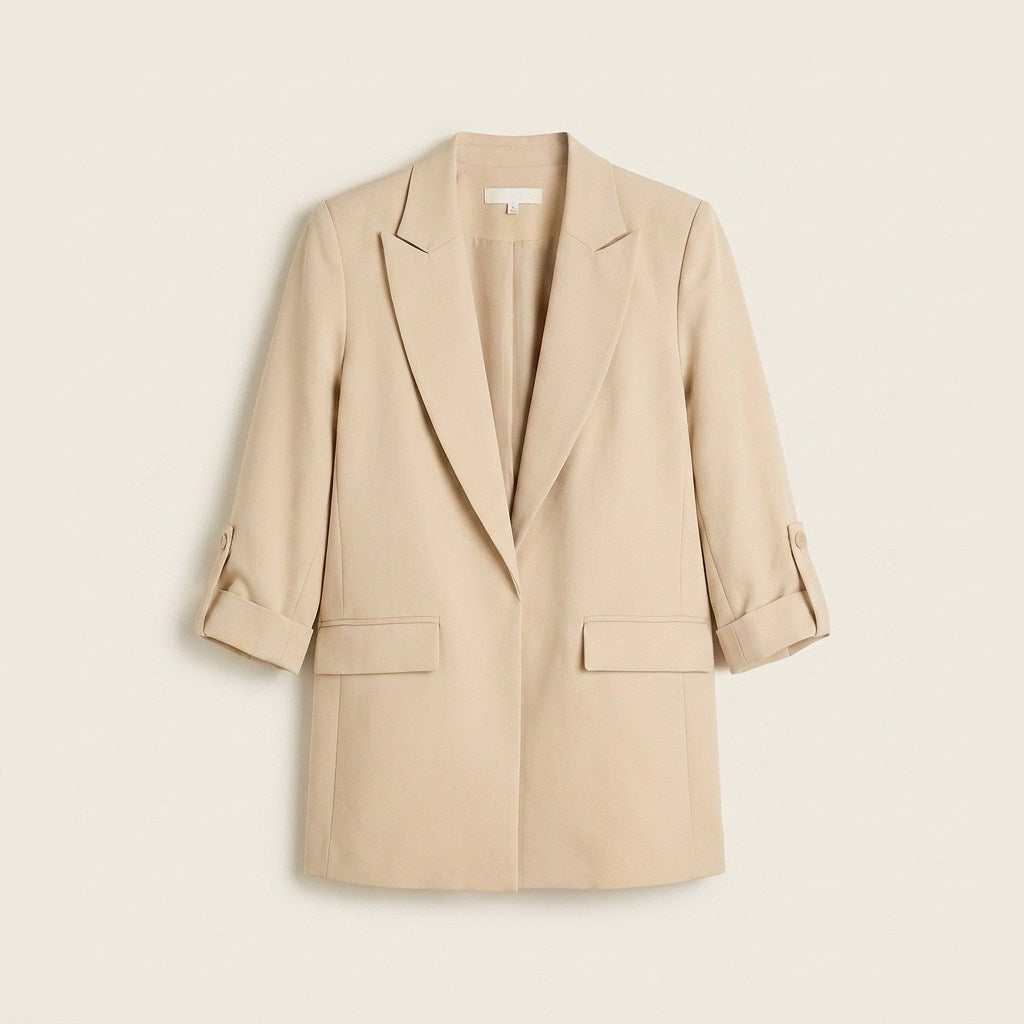 Blazer Beige Manga 3/4 con Bolsillos y Solapa en plano