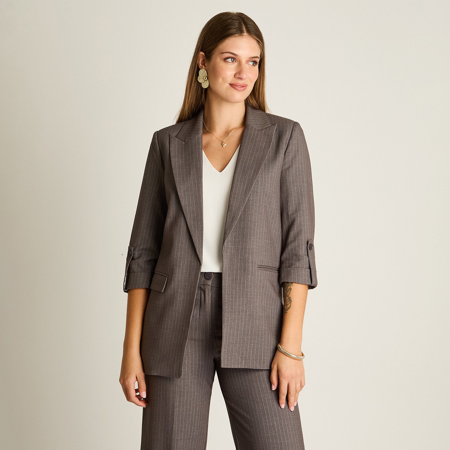 Blazer Gris Manga 3/4 Elasticidad Nula Con Forro Calce Normal Tela Plano