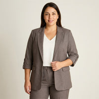 Blazer Gris Manga 3/4 con Bolsillos y Solapa en modelo plus size