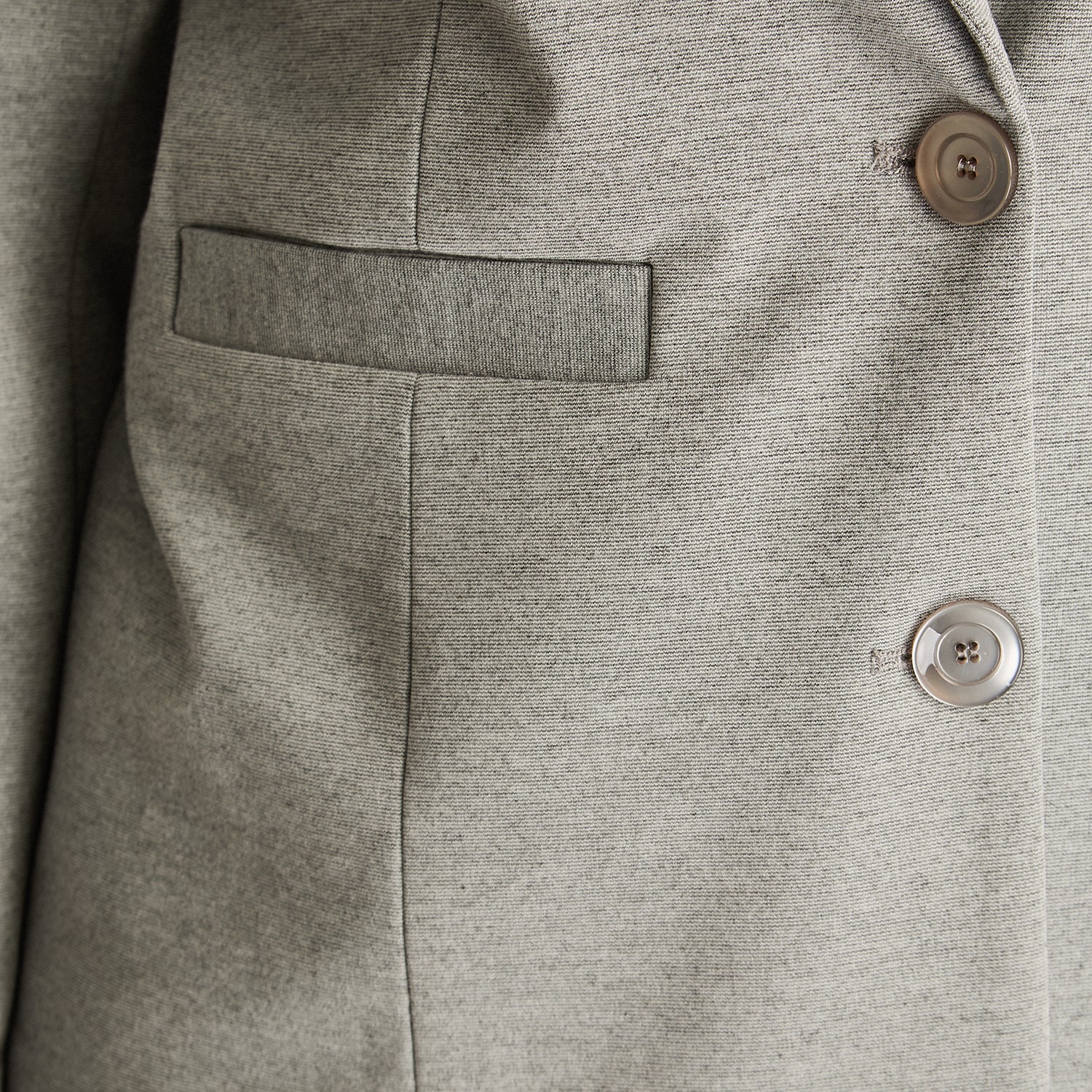 Blazer Gris Manga Larga Elasticidad Media Con Forro Calce Normal Tela Punto