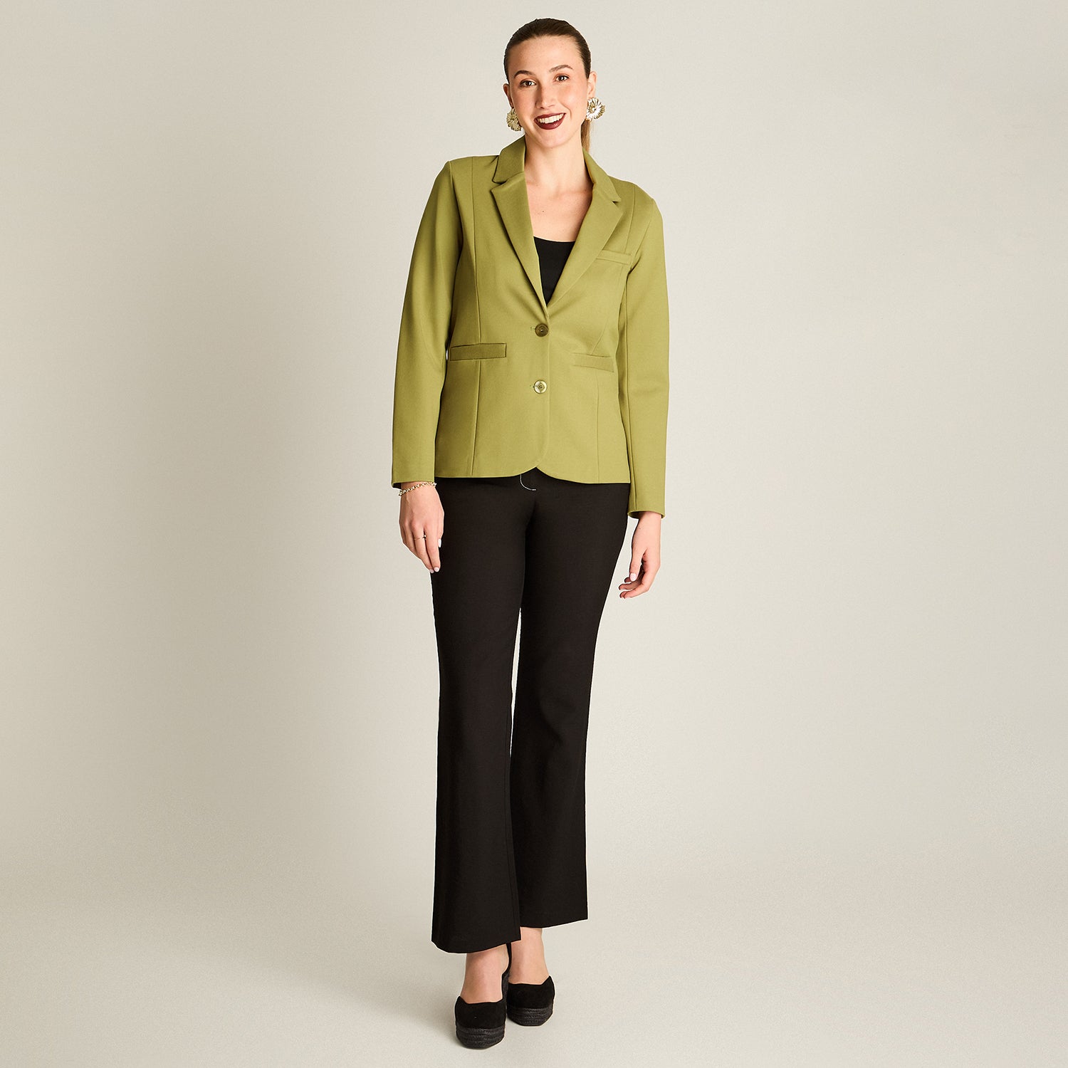 Blazer Pistacho Manga Larga Elasticidad Media Con Forro Calce Normal Tela Punto