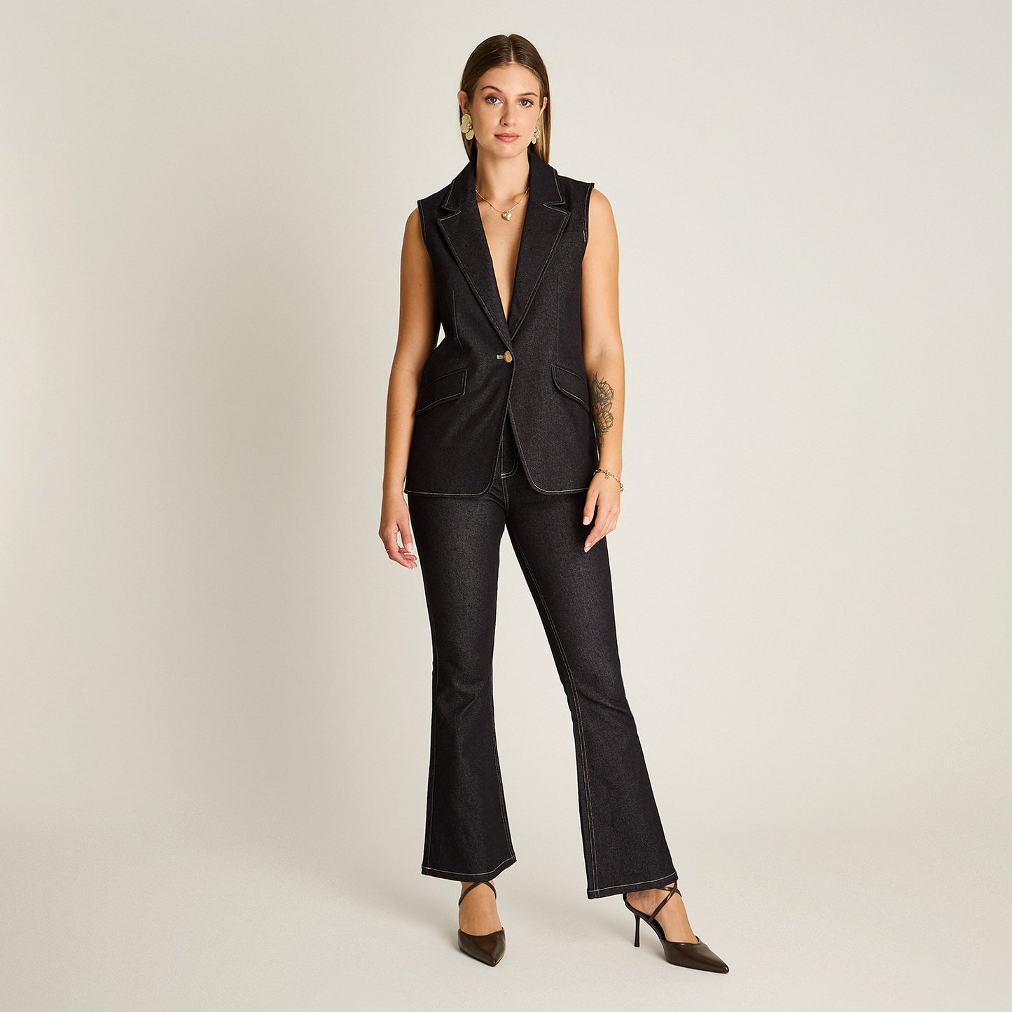 Blazer Denim Dark Blue Sin Mangas con Un Botón