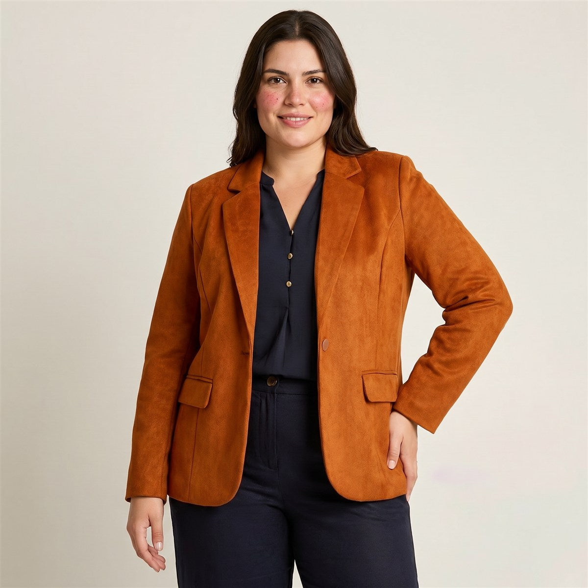Blazer Terracota con Tela Tacto Caliente y Forro en modelo plus size