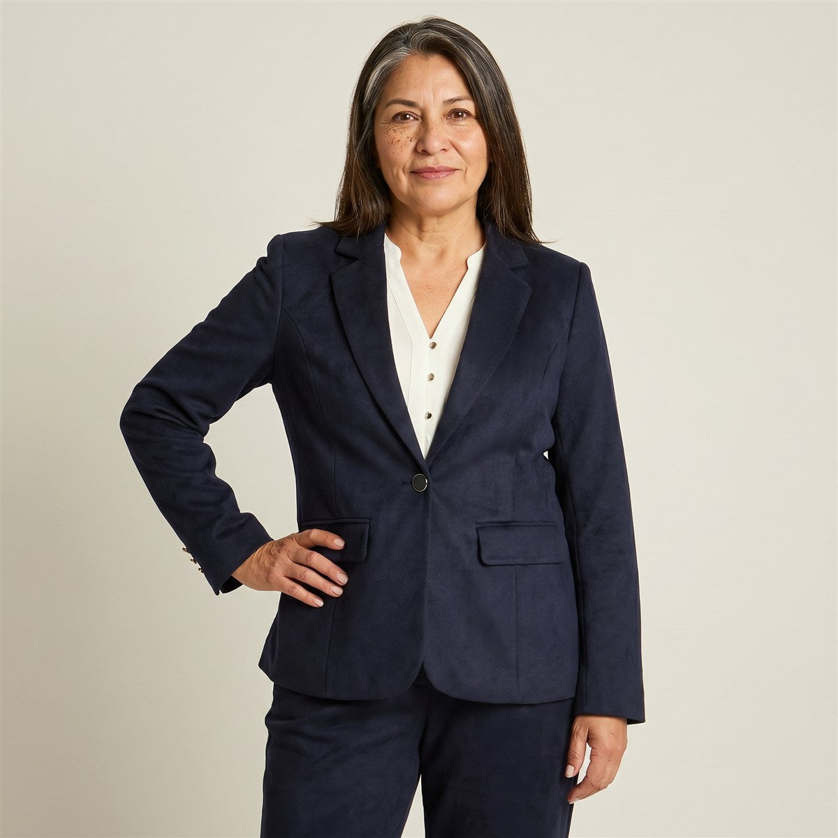 Blazer Azul con Tela Tacto Caliente y Forro en modelo adulta