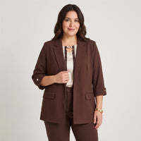 Blazer Manga 3/4 Bolsillos con Solapa Café en modelo plus size