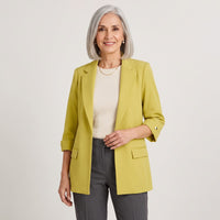 Blazer Pistacho Manga 3/4 Bolsillos con Solapa en modelo adulta