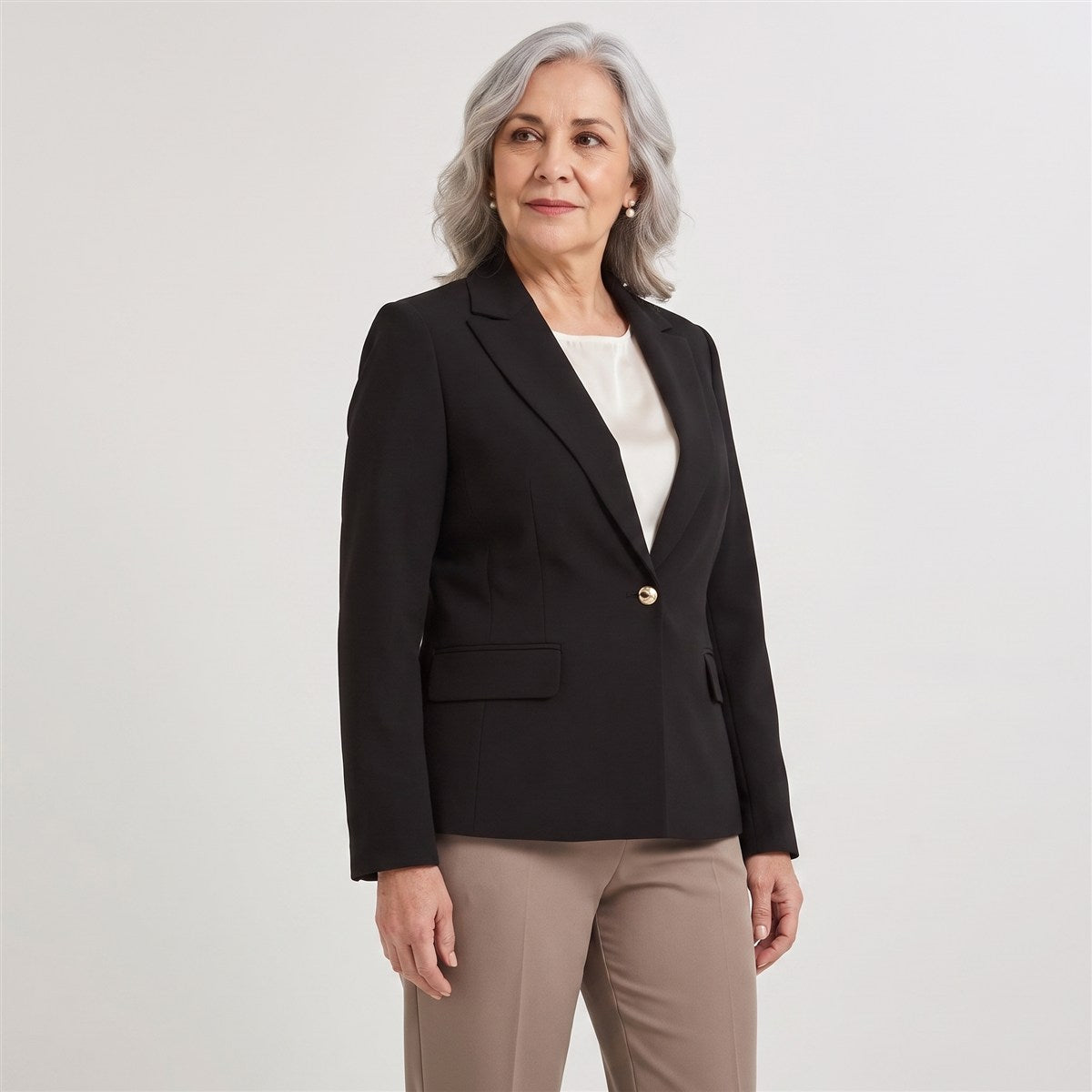 Blazer un Botón con Bolsillo Solapa Negro en modelo adulta