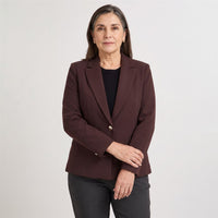 Blazer un Botón con Bolsillo Solapa Café en modelo adulta