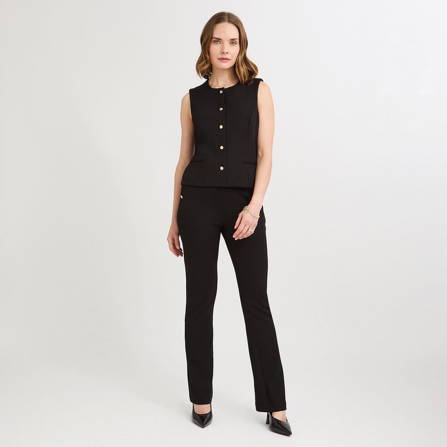 Blazer Gillete Ajustado con Botones Dorados Negro