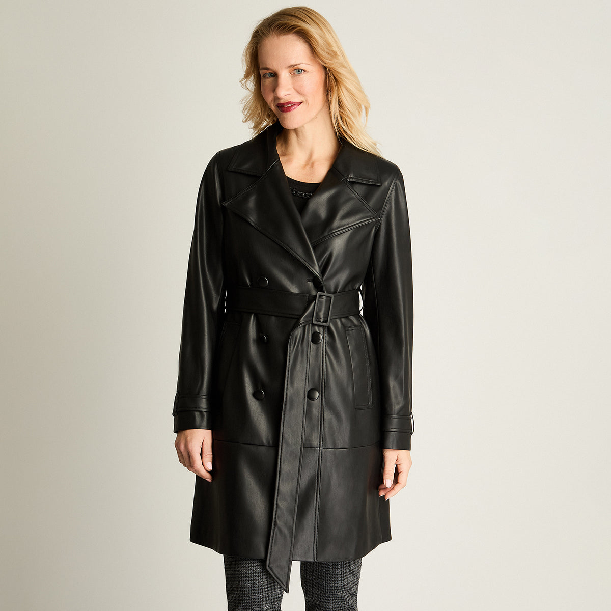 Trench De Eco Cuero Largo Con 6 Botones Negro