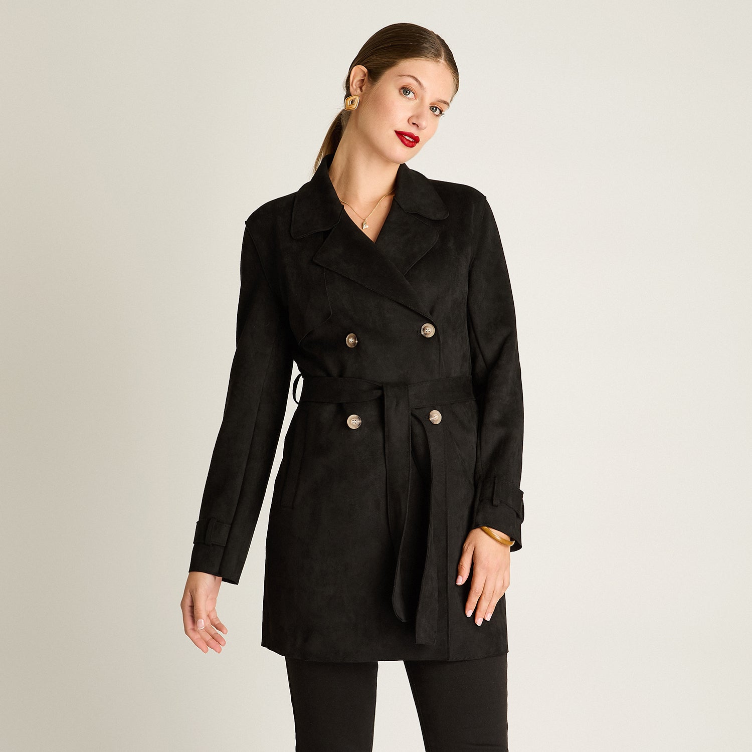 Trench Negro Manga Larga Elasticidad Nula Sin Forro Calce Normal Tela Plano